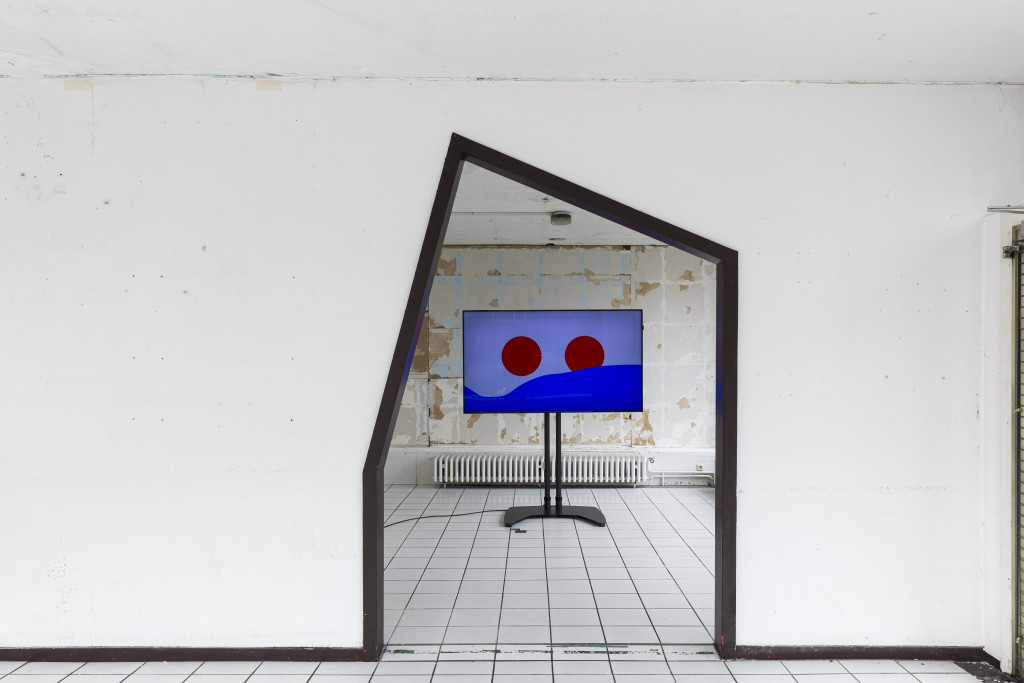 Angelo Plessas, Installation view, Glass Pavilions on Kurt-Schumacher-Strasse, Kassel, documenta 14, Copyright Fred Dott.